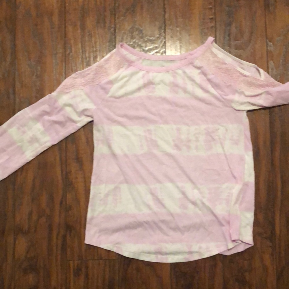 Girls pink shirt